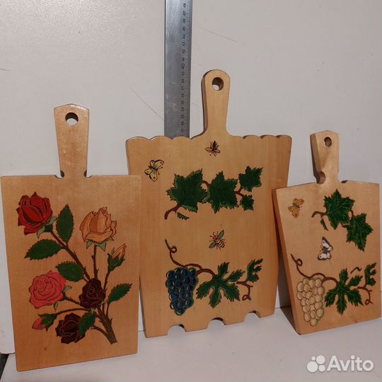 Разделочные доски, стеклянная тара с крышкой