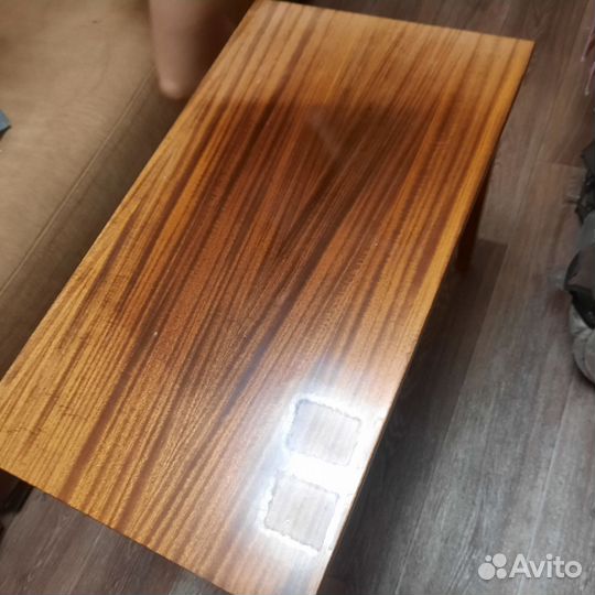 Журнальный столик