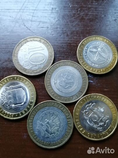 Монеты Биметалл 10 рублей