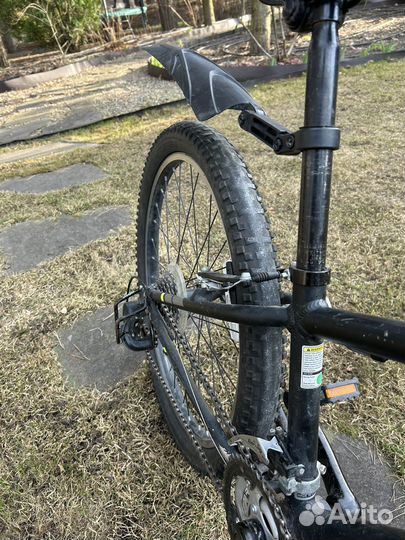 Велосипед Trek precaliber б/у чёрный с зелёным