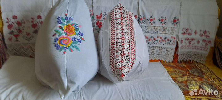 Рушники с кружевом старинные