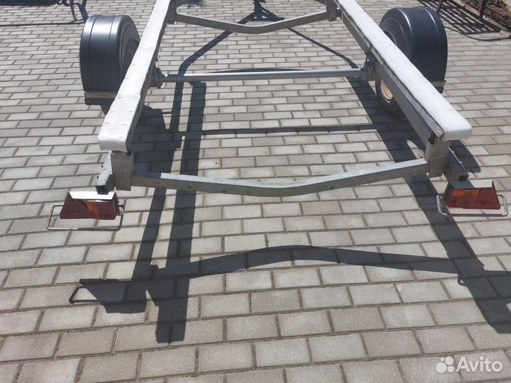 Лодочный прицеп