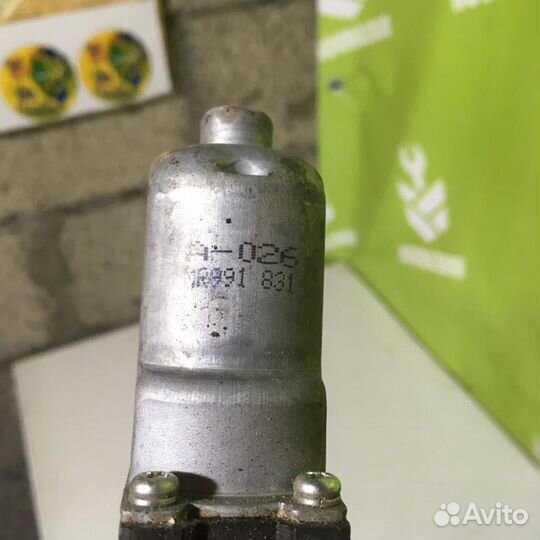 Стеклоподъемник электр. задний левый Митсубиси Л