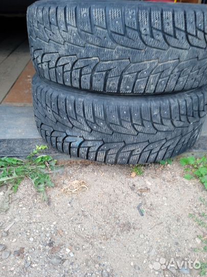 Hankook Winter I'Pike 205/55 R16 90B