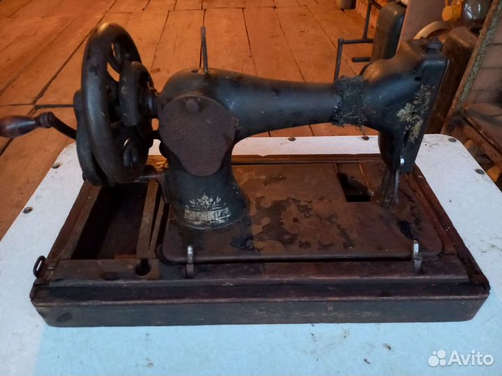 Швейная машинка