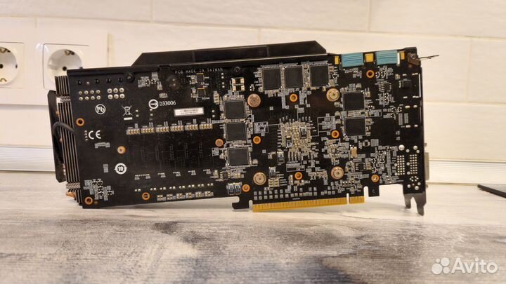 Видеокарта Gigabyte GTX 770 Windworce 2GB DDR5