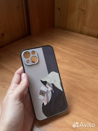 Чехлы на iPhone 13