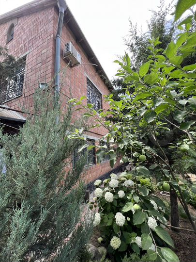 Дом 276 м² на участке 8 сот.