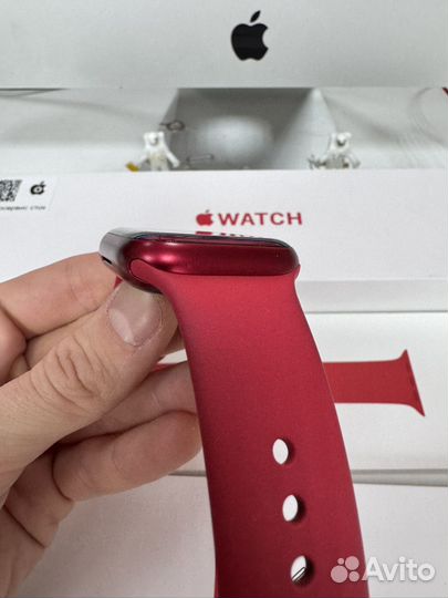 Apple Watch 7 41mm red