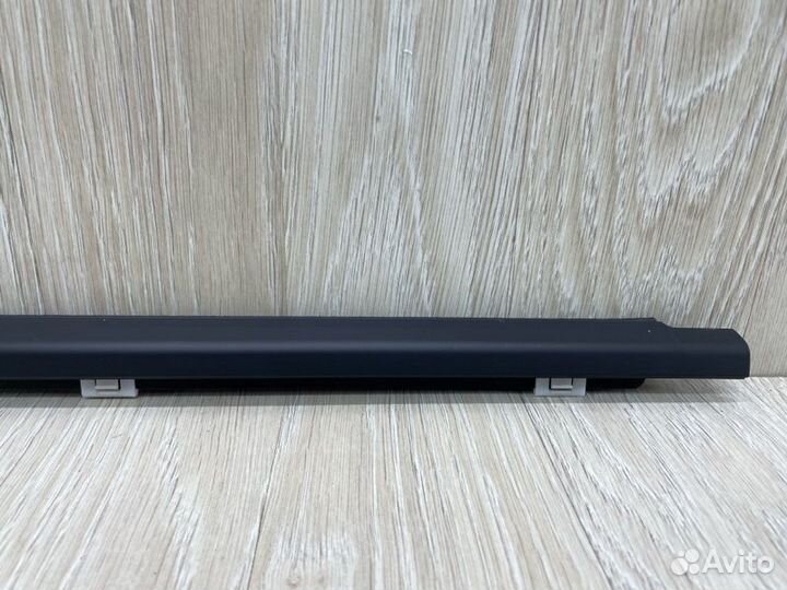 Молдинг стекла двери передний правый Kia Rio 4 FB