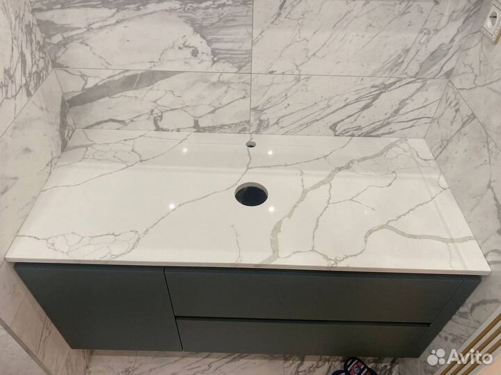 Столешница из литого камня для кухни