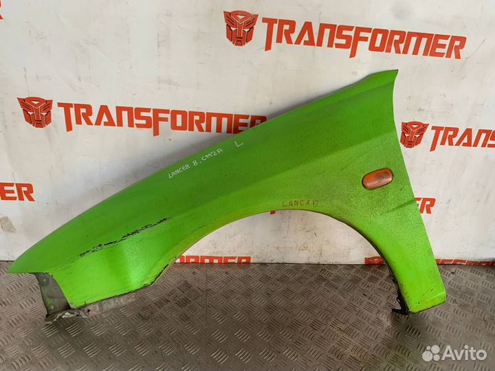 Крыло переднее левое Митсубиши Лансер 1996