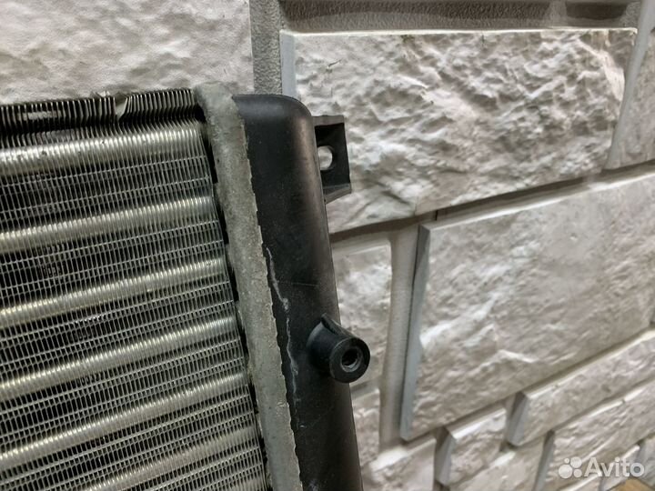 VW Golf Plus Радиатор основной 1,4л caxa