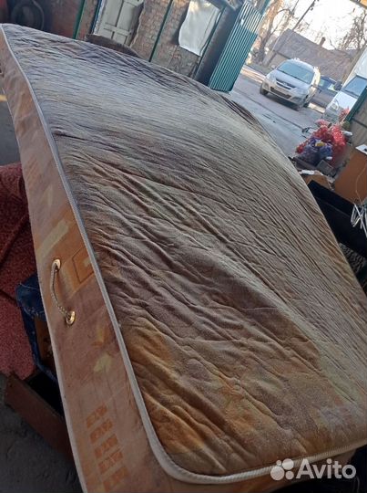 Матрас 160х200 бу