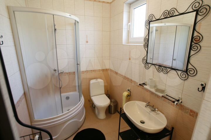 Комната 25 м² в > 9-к., 2/3 эт.