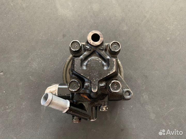 Насос гур Nissan