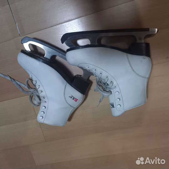 Коньки фигурные