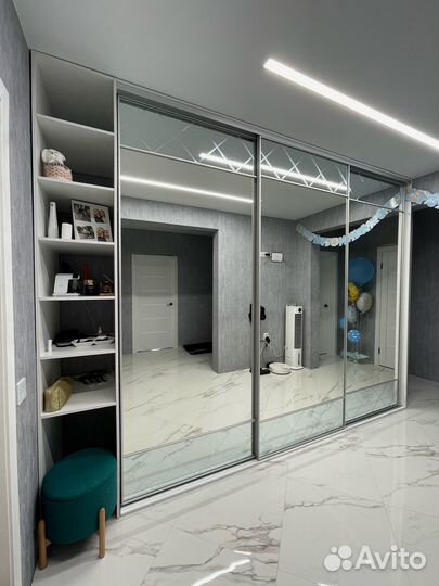 Шкаф с антресолью