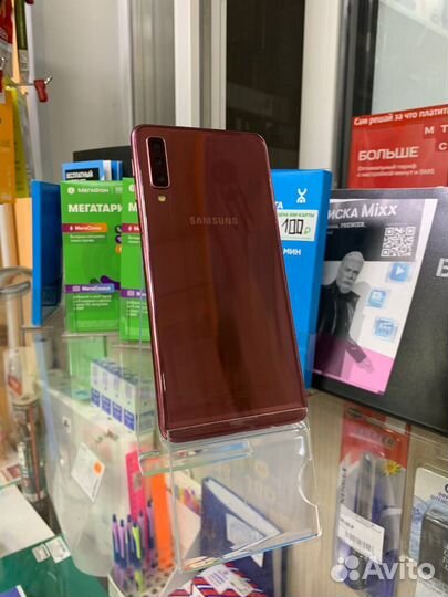 Samsung Galaxy A7 (2018), 4/64 ГБ