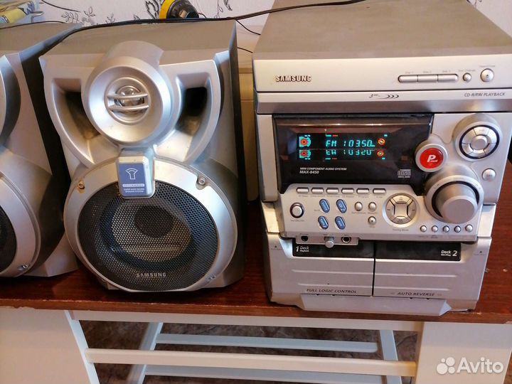 Музыкальный центр