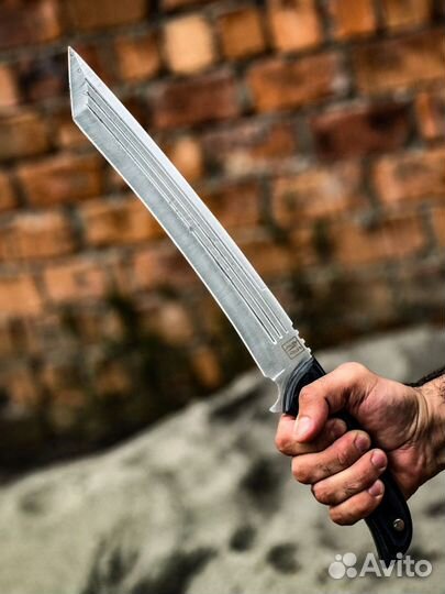 Большой нож из стали D2