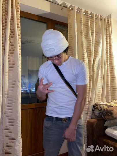 Звукоинженер, гострайтер, создание битов