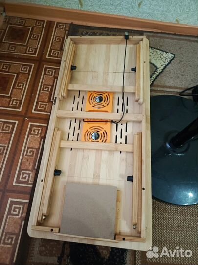 Столик-подставка для ноутбука с охлаждением