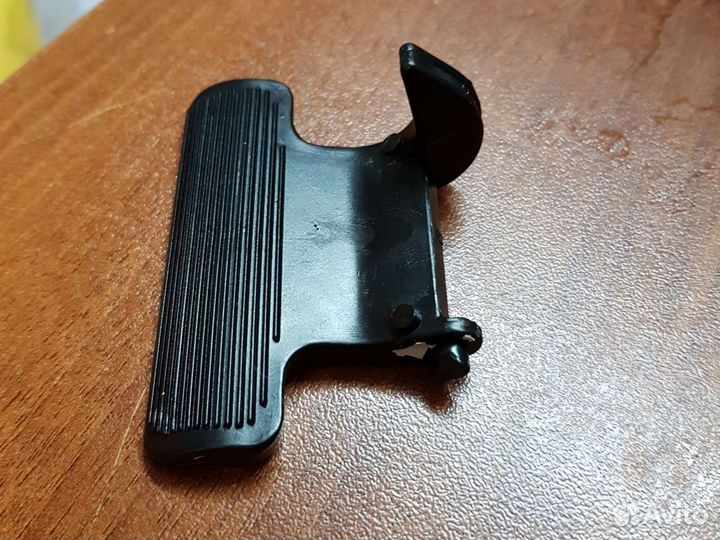 269700109 замок,фиксатор BRP SEA-DOO