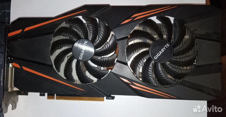 Видеокарты 1070 разные