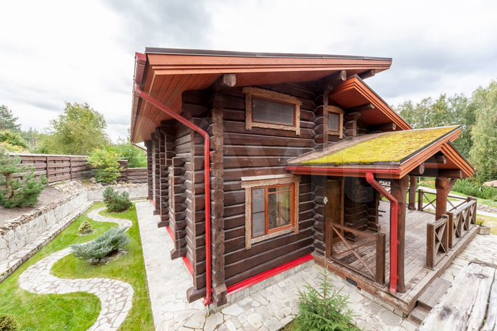 Дом 232,3 м² на участке 15 сот.