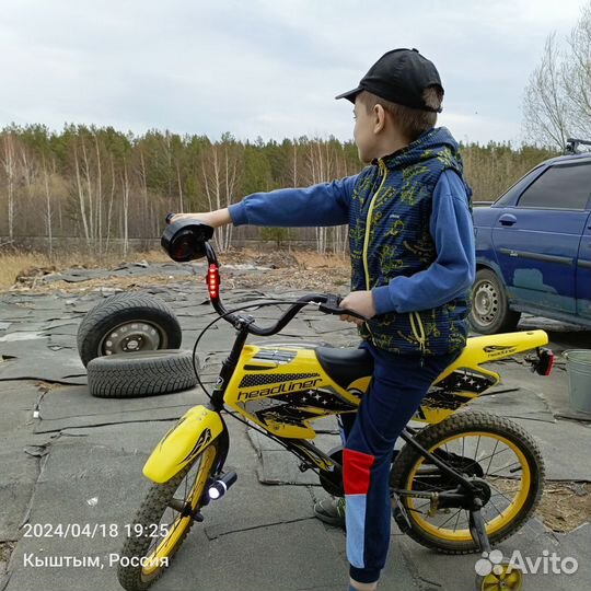 Детский велосипед 16