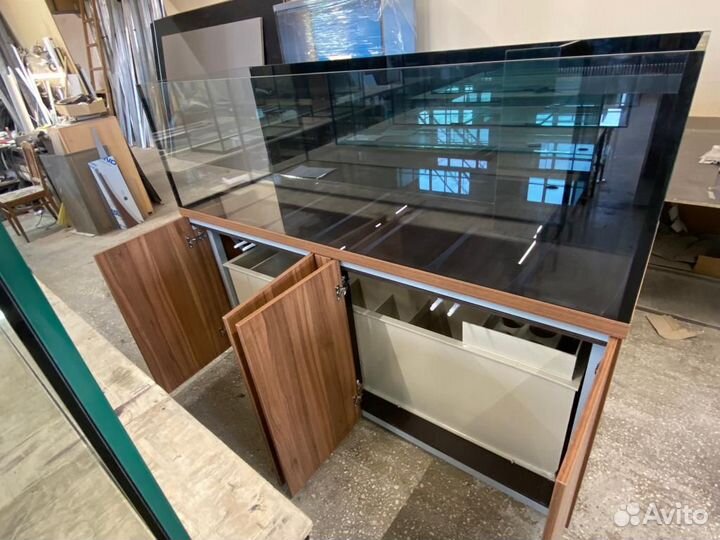 Аквариум на заказ морской