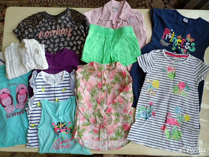 Одежда для девочки пакетом 104 110