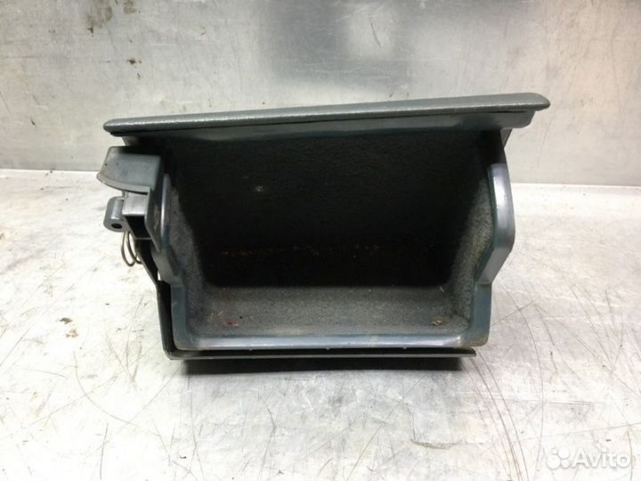 Бардачок Audi A6 C5 1997-2004 седан 2 1998 V52