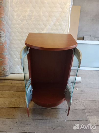 Тумба под телевизор