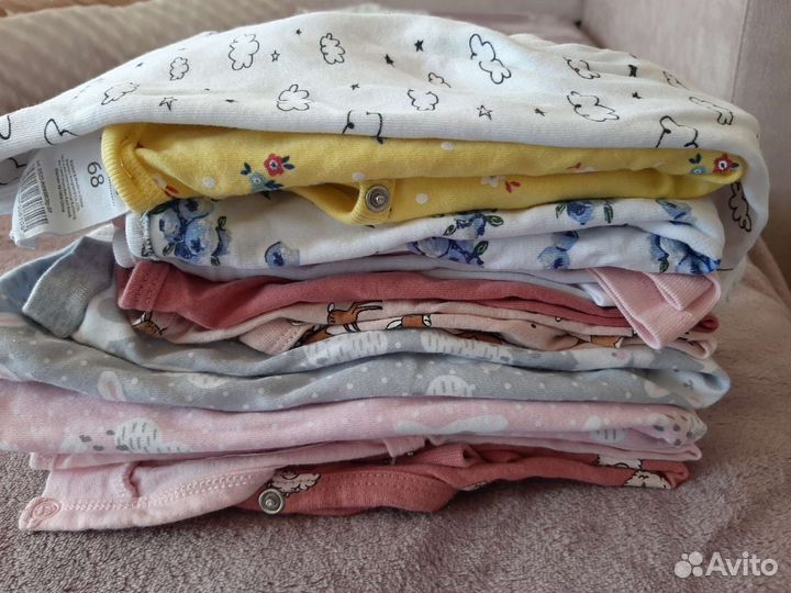 Пакет новых вещей на девочку от 0- 6 месяцев