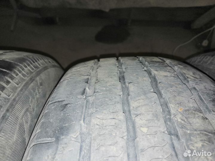 Kumho Radial 798 Plus 235/60 R17 104H