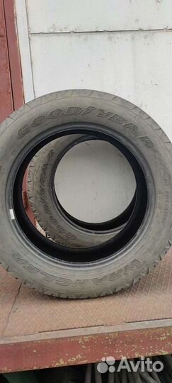 Goodyear Wrangler ST 275/55 R20