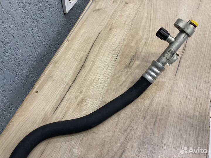 Трубка кондиционера Mercedes W221 S500 M278