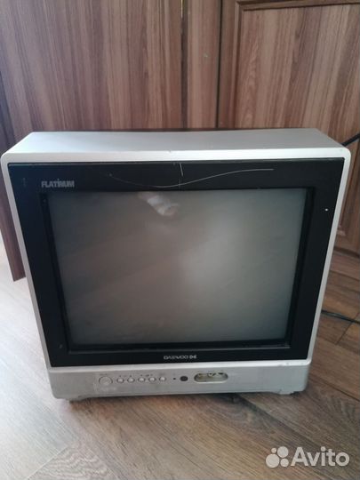 Телевизор на запчасти