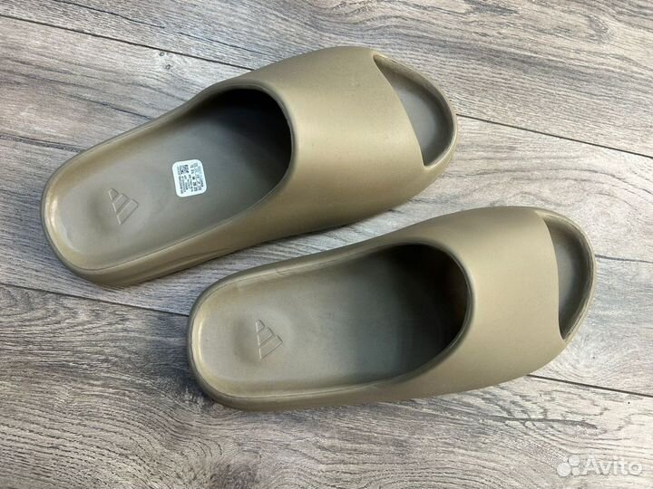 Тапочки Adidas yeezy slide