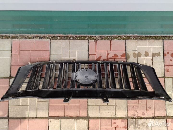 Решетка радиатора Тойота Прадо Арт. Y005995B/авс