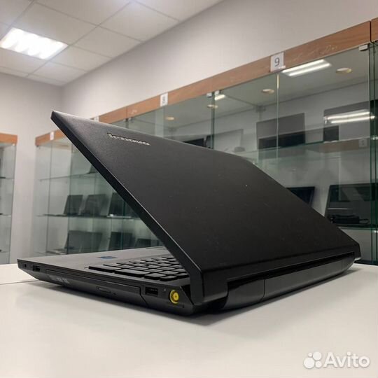 Ноутбук Lenovo (Pentium/ 4gb ram/ SSD)