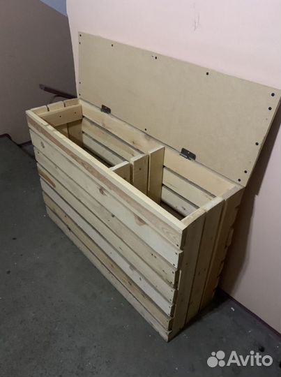 Деревянный ларь