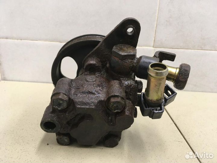 Насос гидроусилителя Maxima (A33) 2000-2005