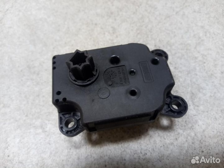 Сервопривод заслонок печки Ford C-MAX I (2003—2007)