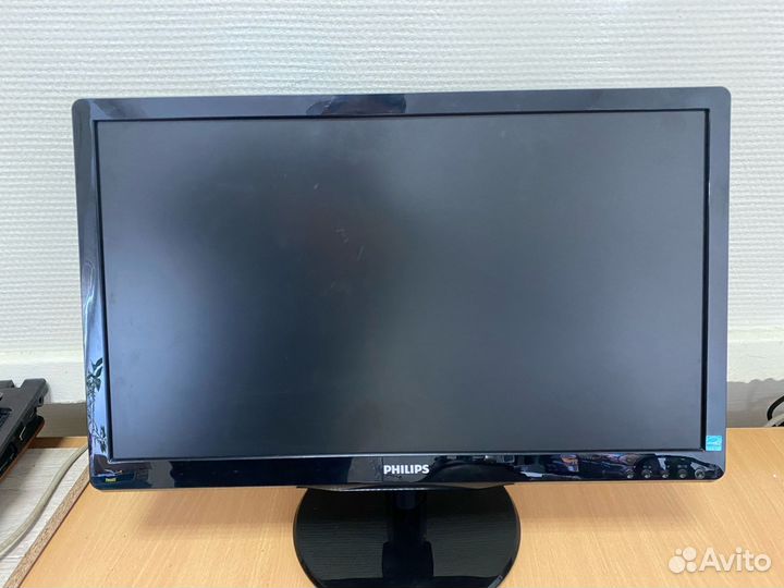 Монитор Philips 21.5 Дюйма FullHD (С колонками)