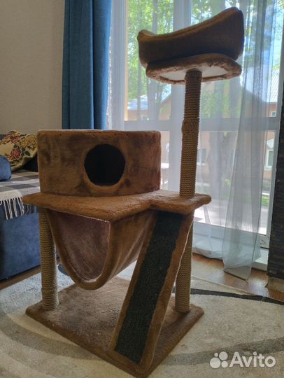 Домик для кошки с когтеточкой