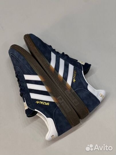 Кроссовки adidas spezial