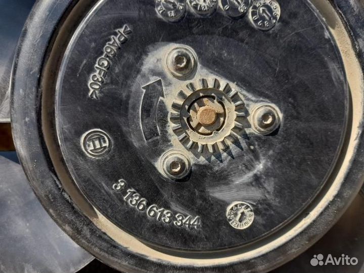 Вентилятор радиатора в сборе с диффузором Mercedes